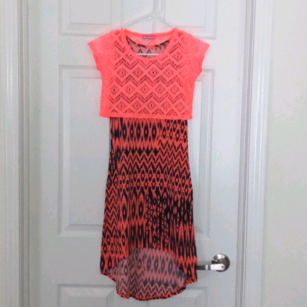 Multiple sizes hi-low girl dresses